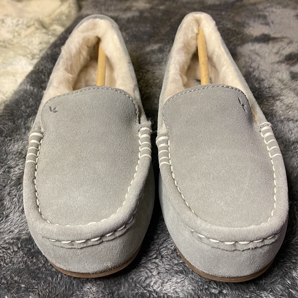 Koolaburra by UGG house shoe! Never been worn! - Picture 2 of 6